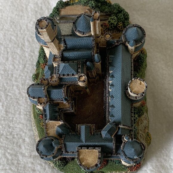 RARE Danbury Mint Pierrefonds Castle of the Enchanted Castles of Europe Series - Picture 7 of 14